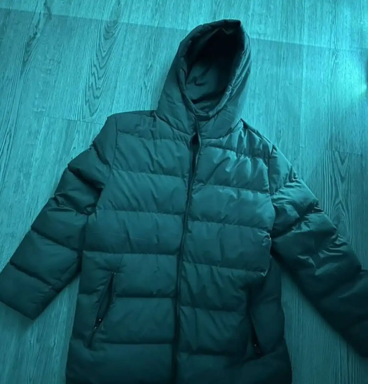 Продажа пуховиков - Одежда в Санкт-Петербург