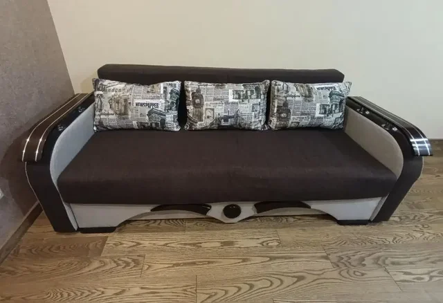 Диван и шкаф в отличном состоянии - Барахолка в Санкт-Петербург