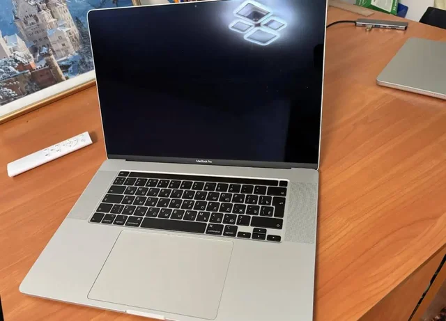 Продам MacBook Pro 16 - Климатическая техника в Санкт-Петербург