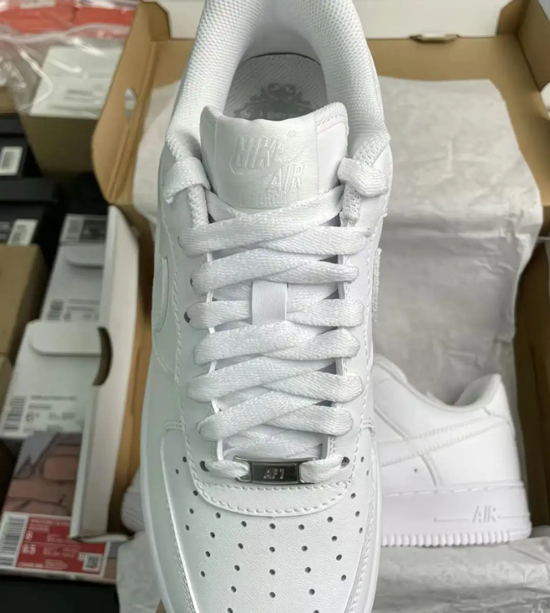 Продажа практически новых вещей в Санкт-Петербурге - Барахолка в Санкт-Петербург