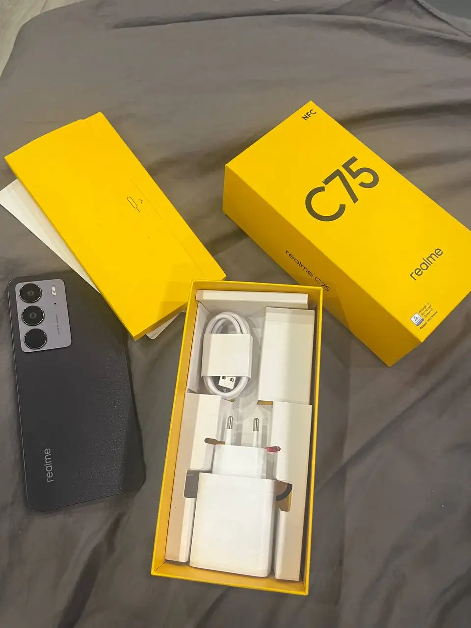 Продам Realme C75 8/128 со сколотым стеклом - Смартфоны (Электроника) в Санкт-Петербург