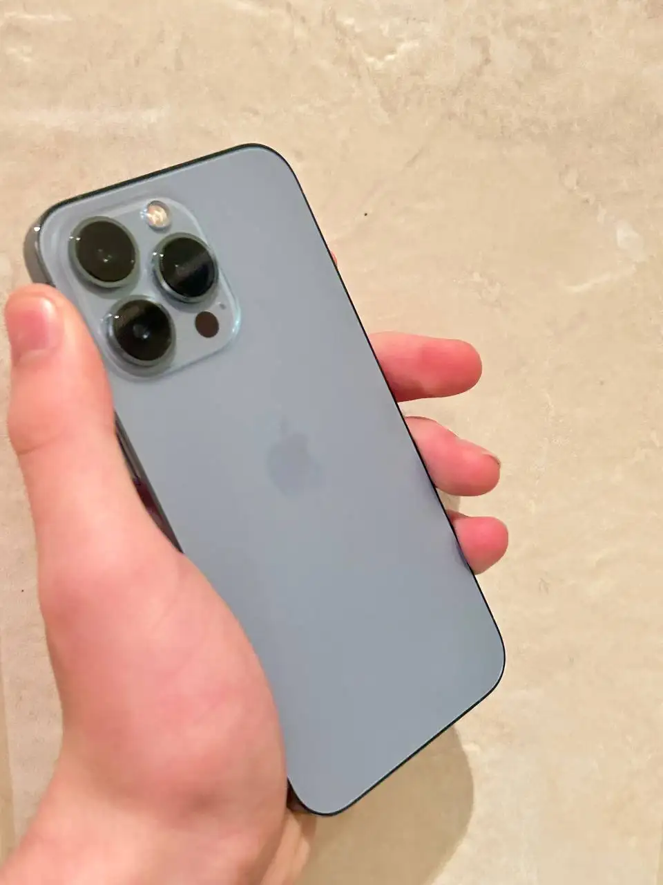 Продажа iPhone 13 Pro и iPhone 15 - Смартфоны (Электроника) в Санкт-Петербург