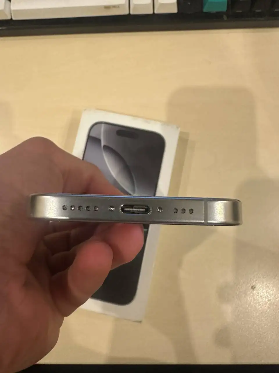 Продам iPhone 16 Pro 128 ГБ - Смартфоны (Электроника) в Санкт-Петербург