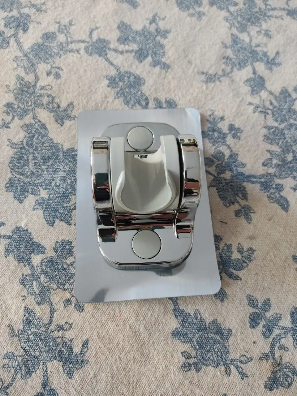 Крепление для душа на стену - Сантехника (Барахолка) в Санкт-Петербург