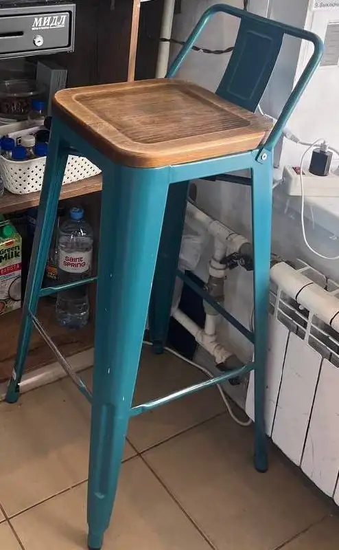 Продам наборное меню и барные стула - Мебель (Барахолка) в Санкт-Петербург