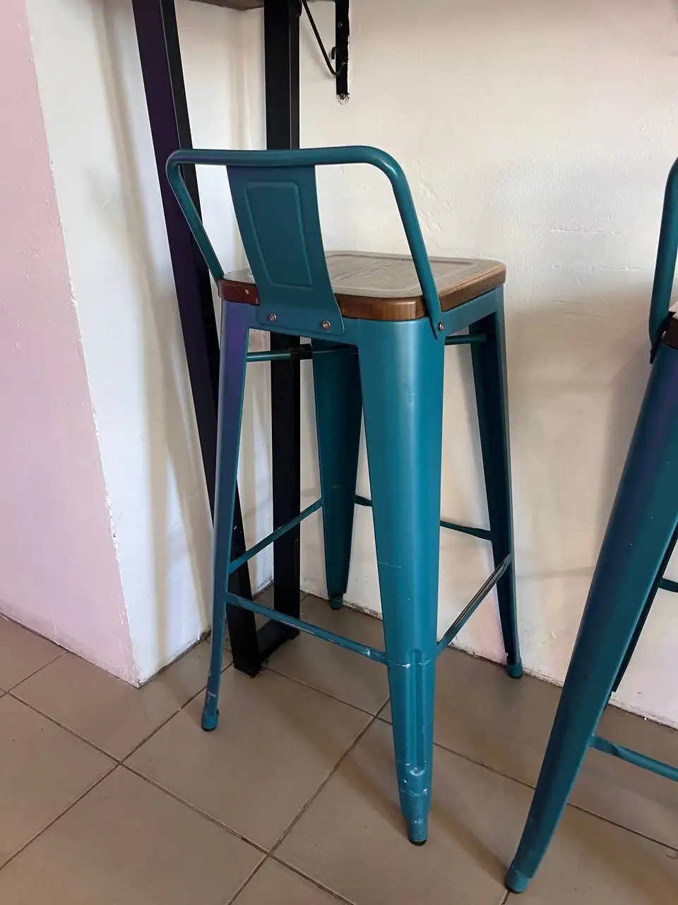 Продам наборное меню и барные стула - Мебель (Барахолка) в Санкт-Петербург