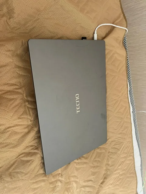 Обмен ноутбука на iPhone 11 - Бытовая техника для волос в Санкт-Петербург