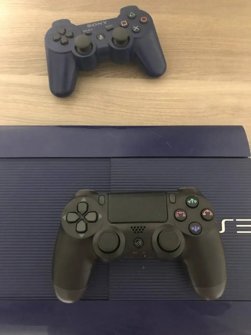 Б/у жесткий диск 1ТБ с прошивкой HEN и 2 геймпадами - Компьютерные комплектующие (Электроника) в Санкт-Петербург