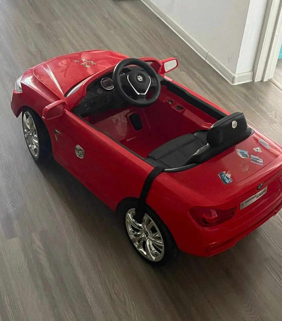 Продажа б/у товаров: машинка, велик, корзинки - Барахолка в Санкт-Петербург