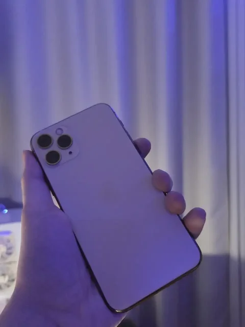 Продам iPhone 11 Pro 256 ГБ - Электроника в Санкт-Петербург