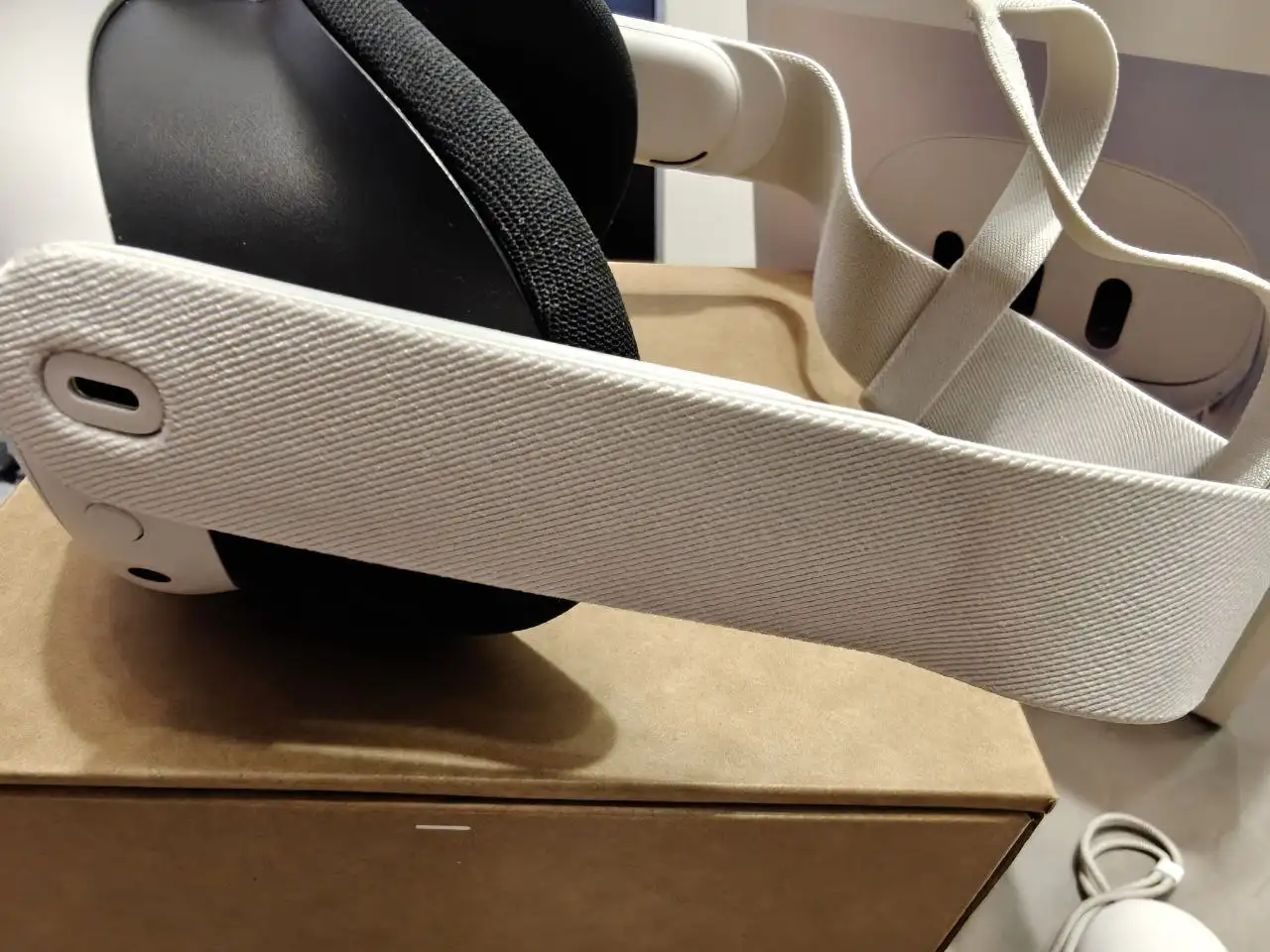 Продам шлем виртуальной реальности Oculus Quest 3 512 Gb - VR-шлемы (Электроника) в Санкт-Петербург