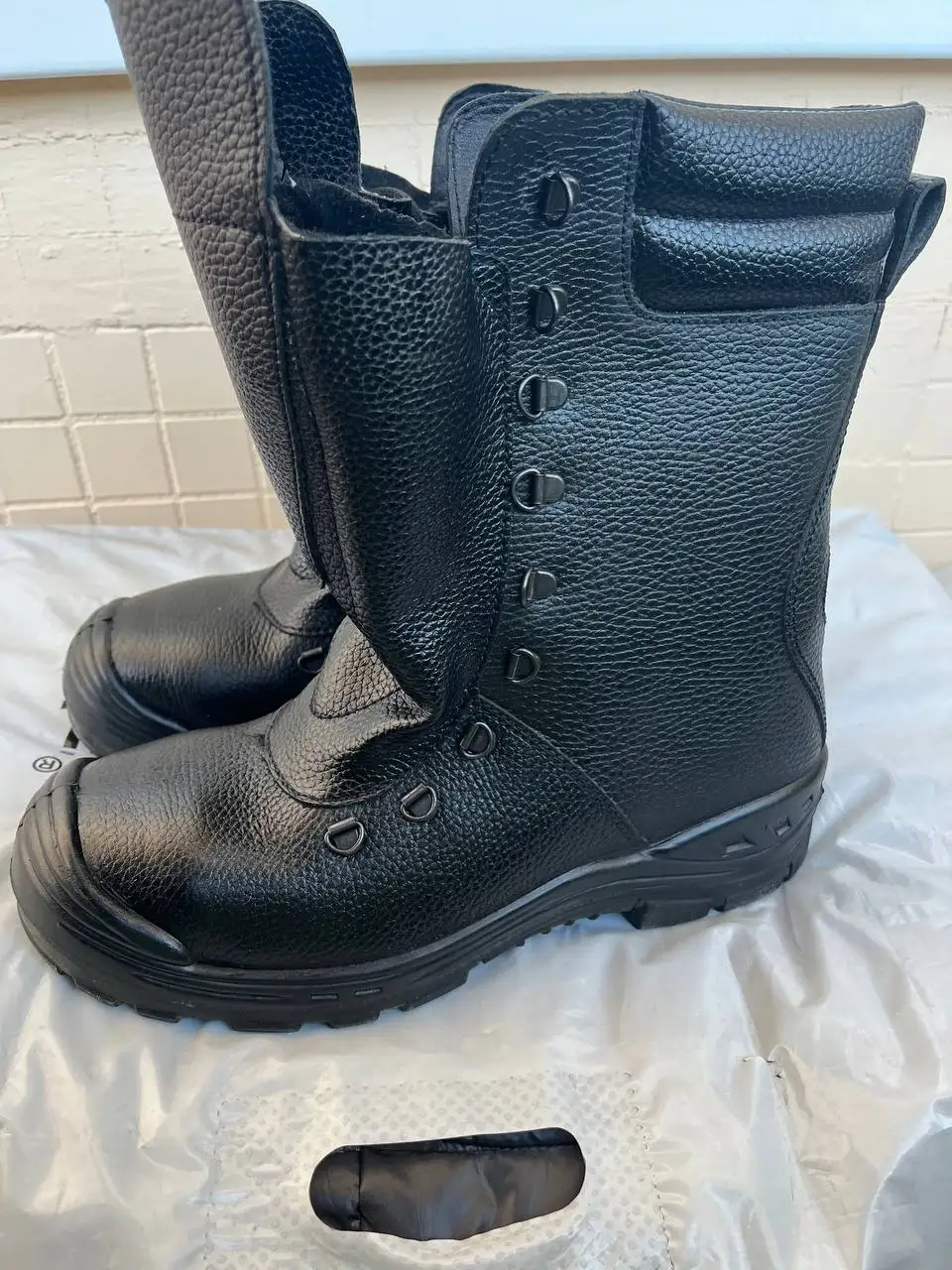 Зимние мужские ботинки новые - Обувь (Одежда) в Санкт-Петербург