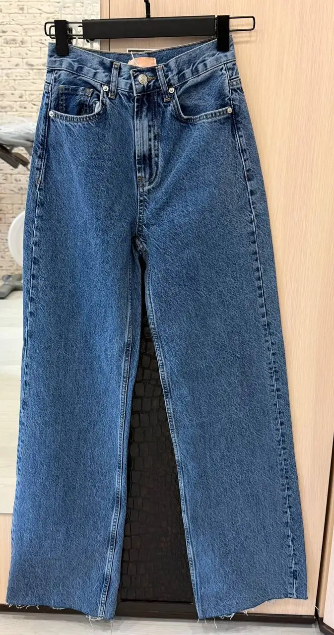 Джинсы новые с биркой размер XS - Джинсы (Одежда) в Санкт-Петербург