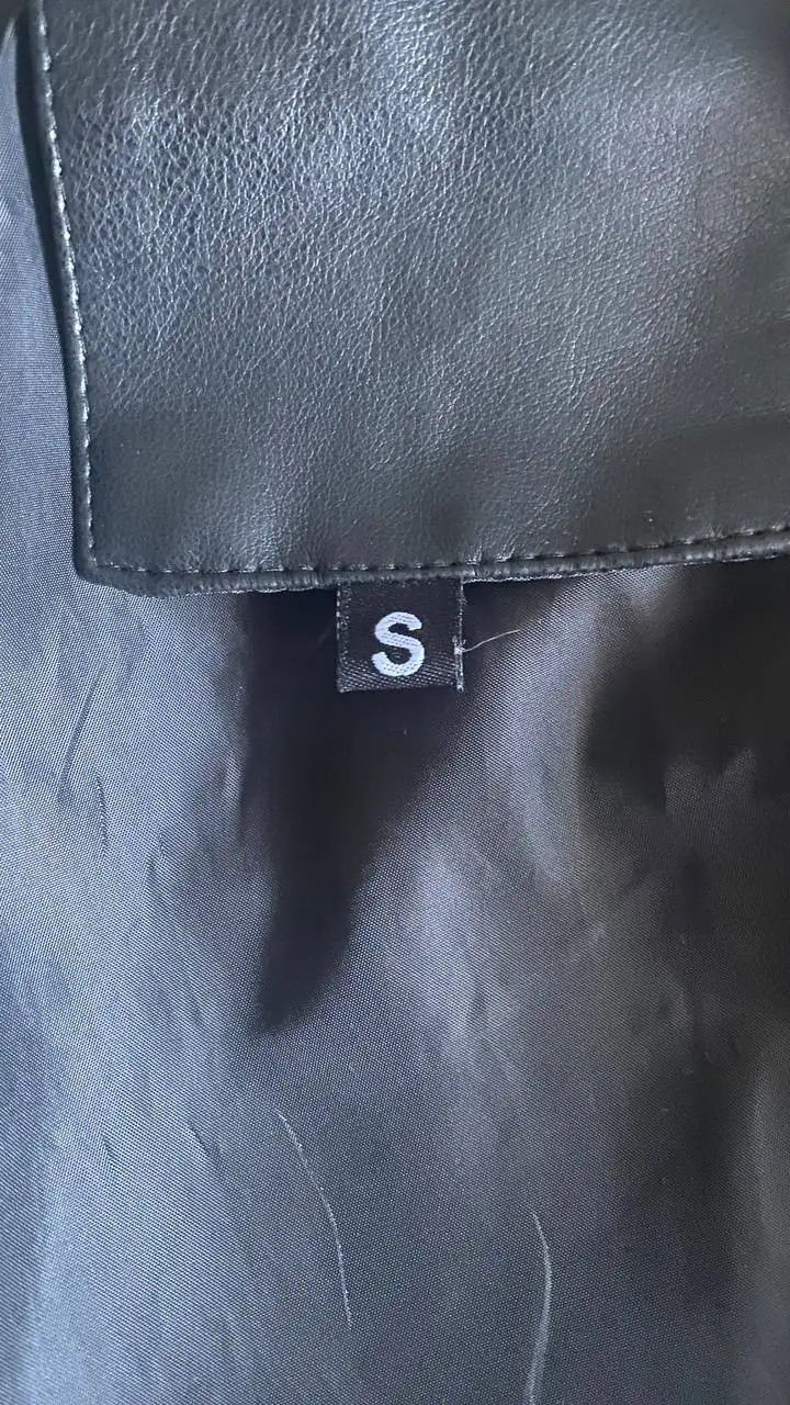 Продам косуху с принтом размер S - Верхняя одежда (Одежда) в Санкт-Петербург