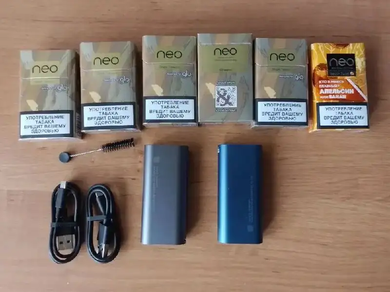 Глошки практически новые с полным комплектом стикеров - Наушники/Гарнитуры (Электроника) в Санкт-Петербург