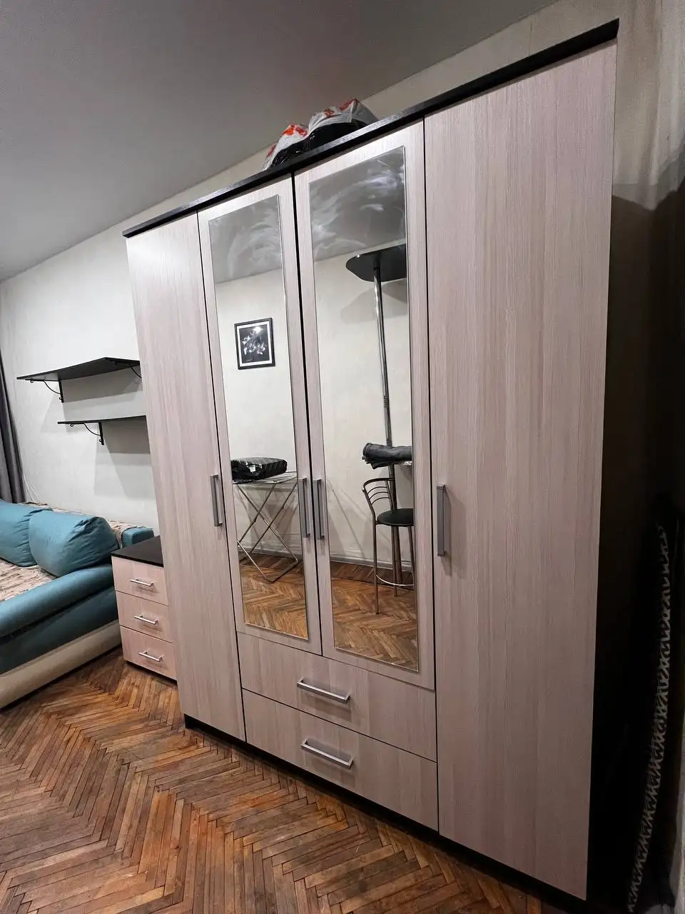 Шкаф в идеальном состоянии - Мебель (Барахолка) в Санкт-Петербург