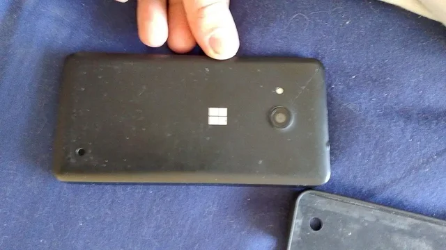 Телефон Microsoft и ноутбук Samsung - Офисная техника в Санкт-Петербург