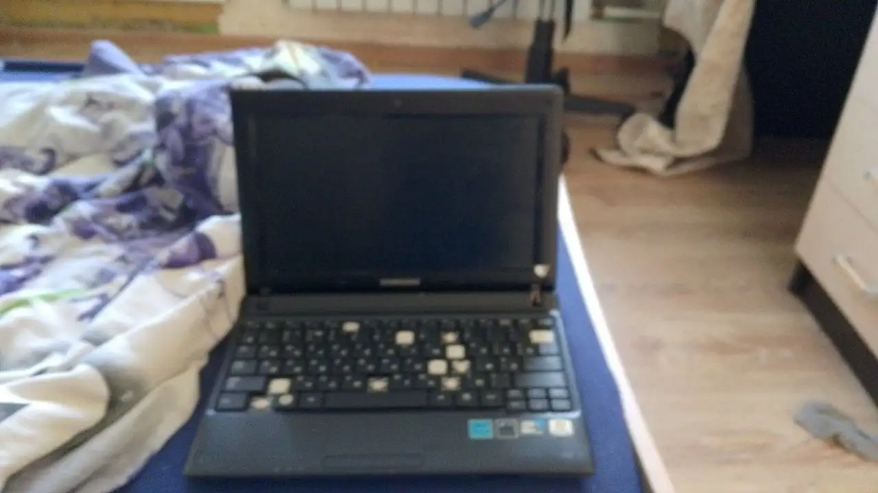 Телефон Microsoft и ноутбук Samsung - Телефоны и ноутбуки (Электроника) в Санкт-Петербург