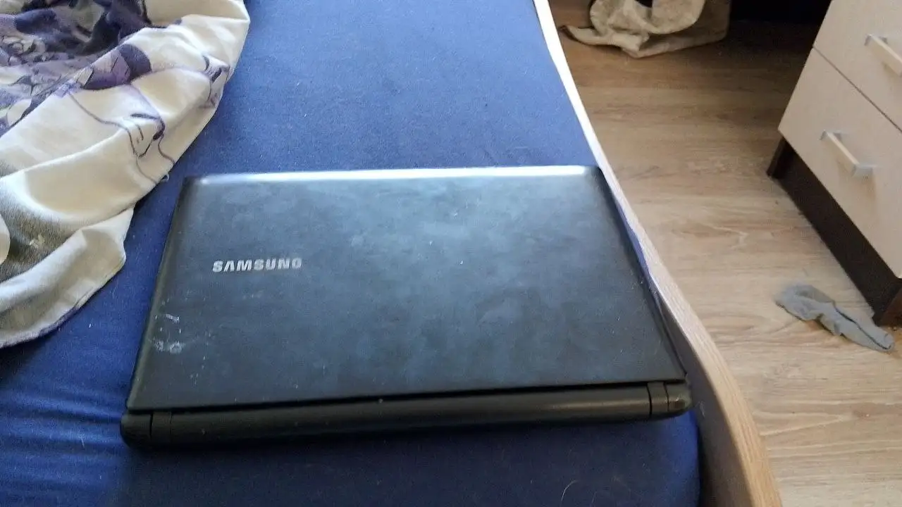 Телефон Microsoft и ноутбук Samsung - Телефоны и ноутбуки (Электроника) в Санкт-Петербург