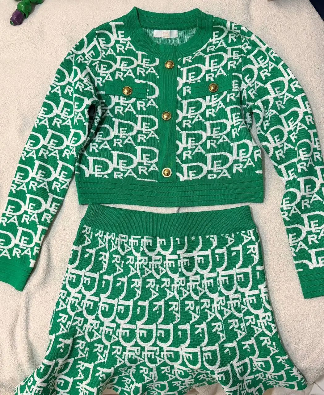 Костюмчик s-m из Франции - Одежда в Санкт-Петербург