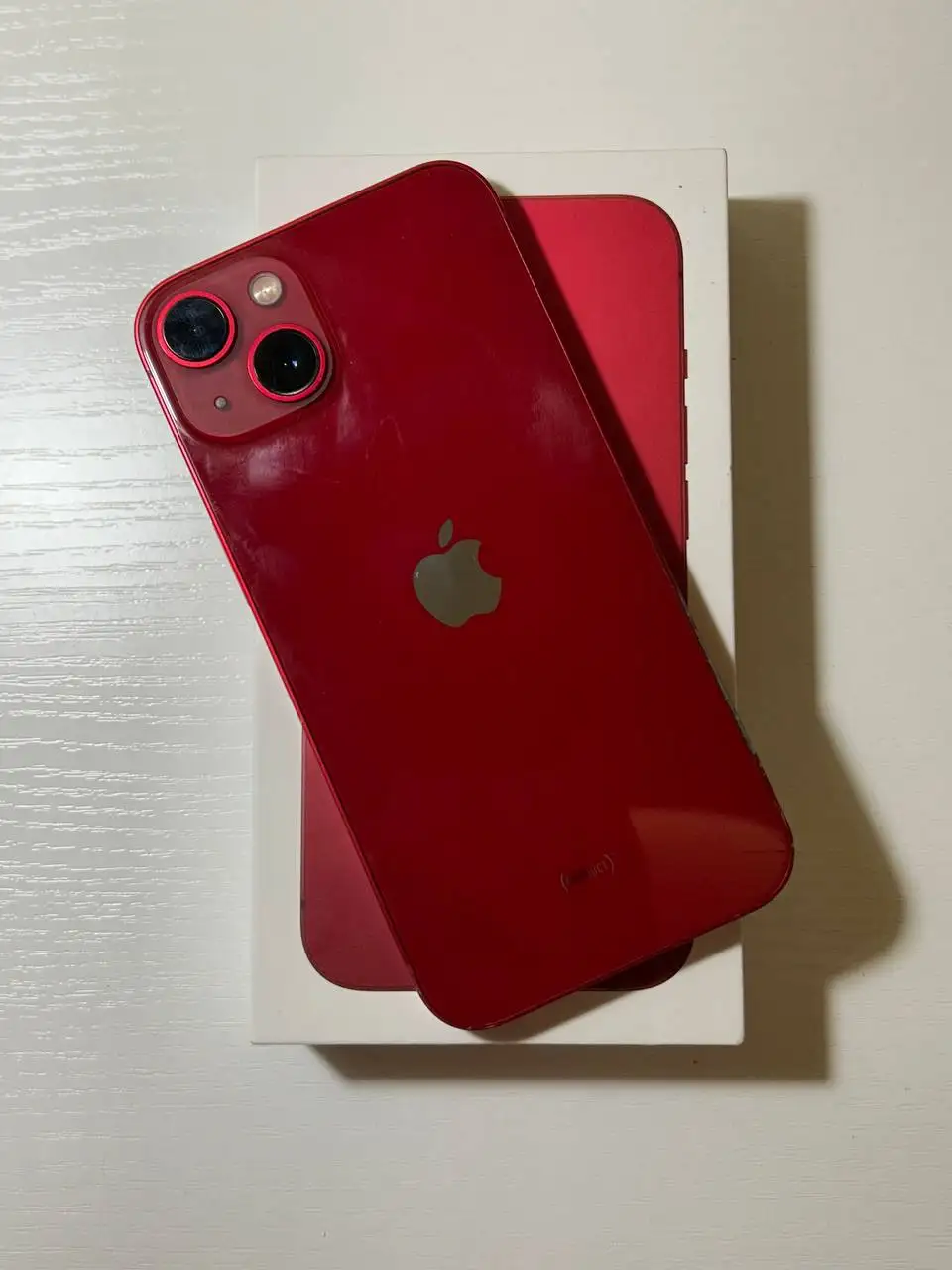 iPhone 13 128GB (RED) в состоянии 6,5/10 - Смартфоны (Электроника) в Санкт-Петербург