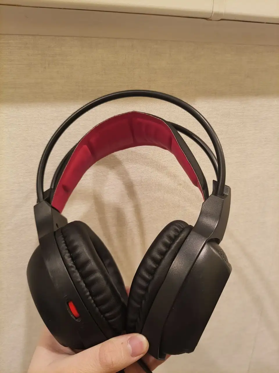 Игровые диски, наушники, смарт-часы, коврики для мыши, кепка - Барахолка в Санкт-Петербург