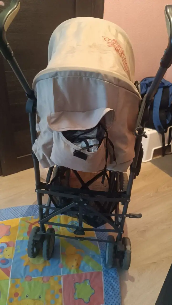 Продам прогулочную коляску в отличном состоянии - Прогулочные коляски (Товары для детей) в Санкт-Петербург