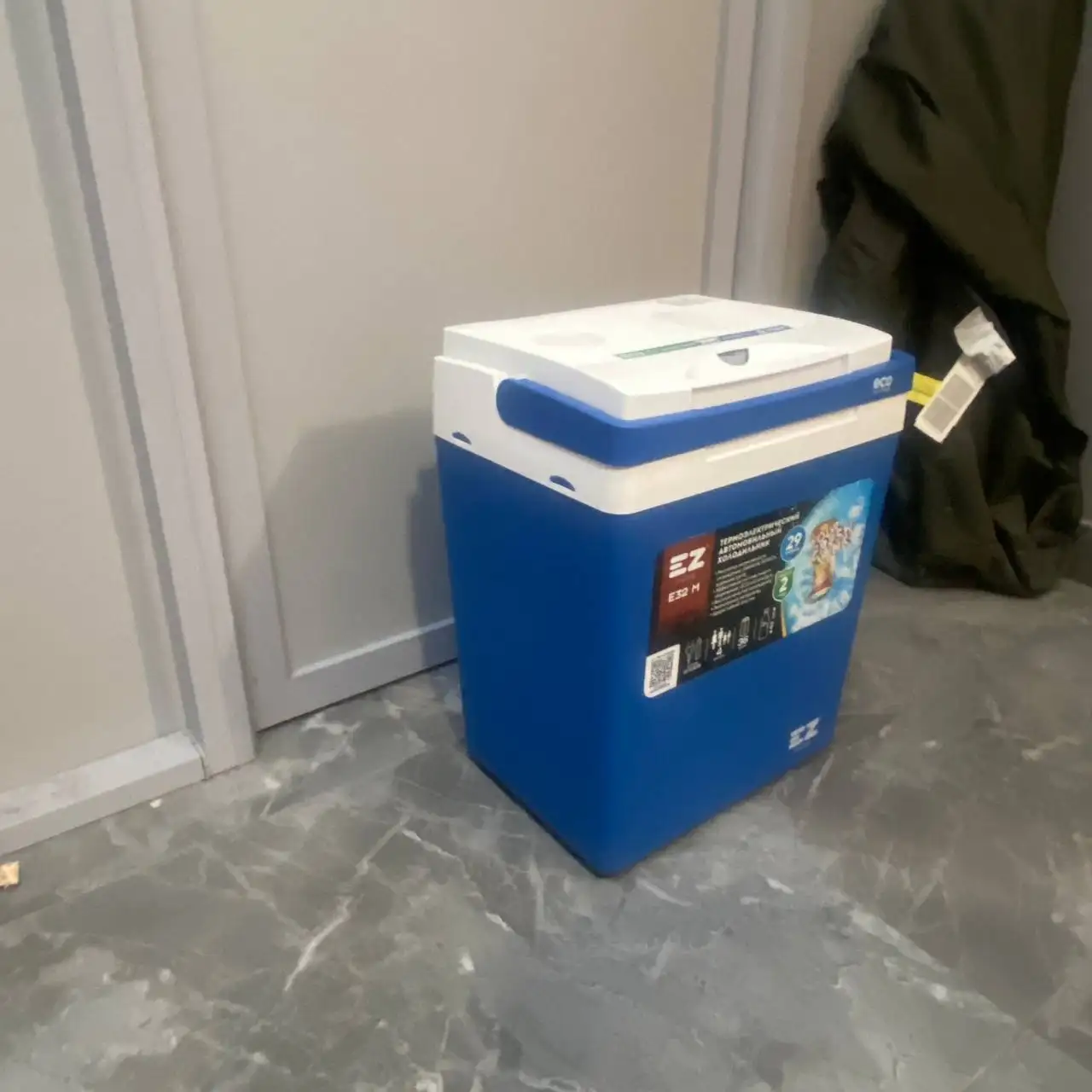 Автохолодильник EZ Coolers E32M 29л почти новый - Автохолодильники (Электроника) в Санкт-Петербург