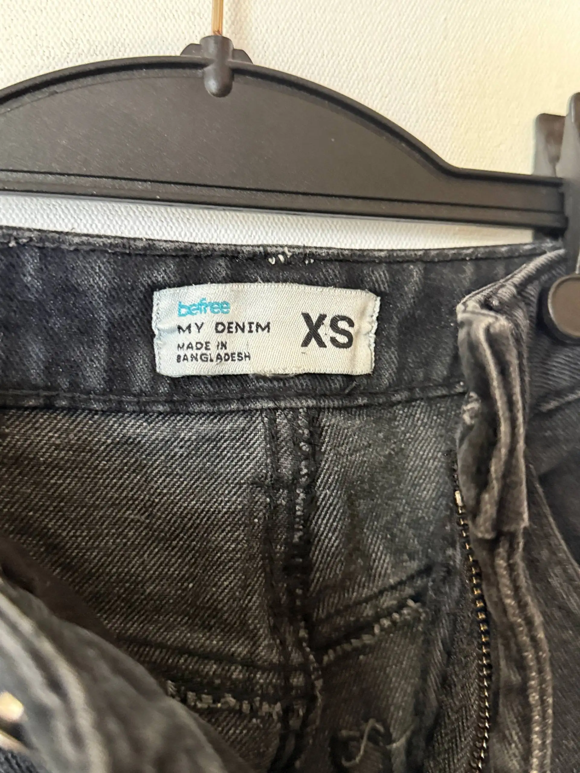 Джинсы Bershka и befree, прямые и клеш - Джинсы (Одежда) в Санкт-Петербург