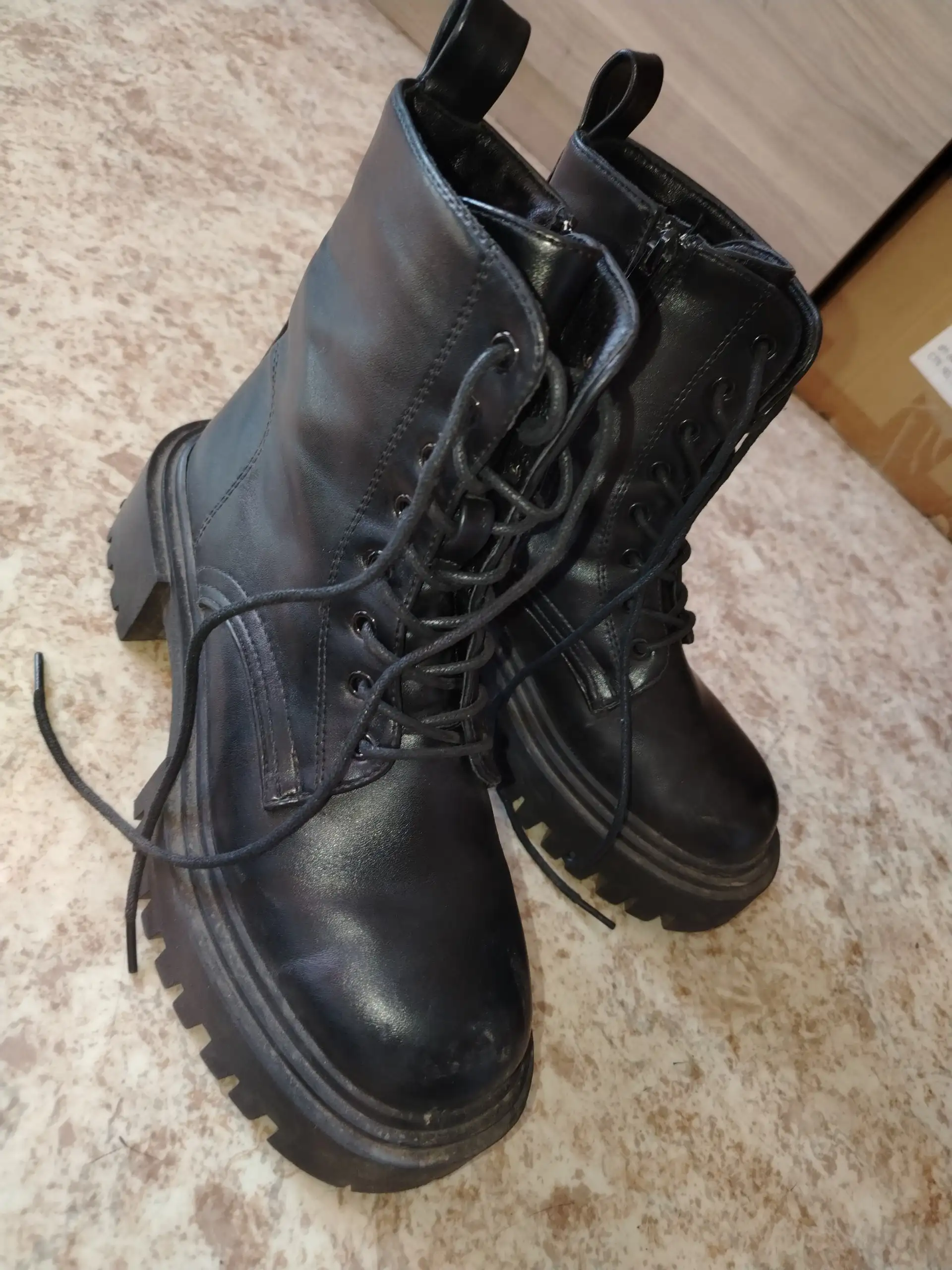 Разные товары: кошелек, фляга, лупа, берцы, нашавка, виар очки, сумка - Барахолка в Санкт-Петербург