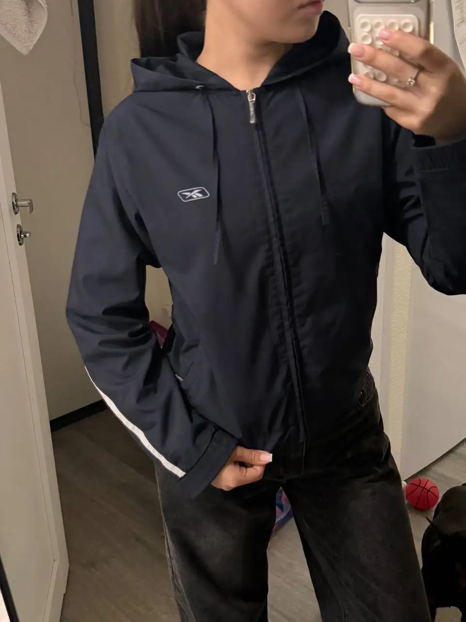 Ветровка Reebok новая - Верхняя одежда (Одежда) в Санкт-Петербург