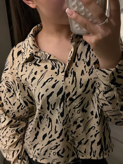 Новая кофточка размер S - Джинсы/шорты в Санкт-Петербург