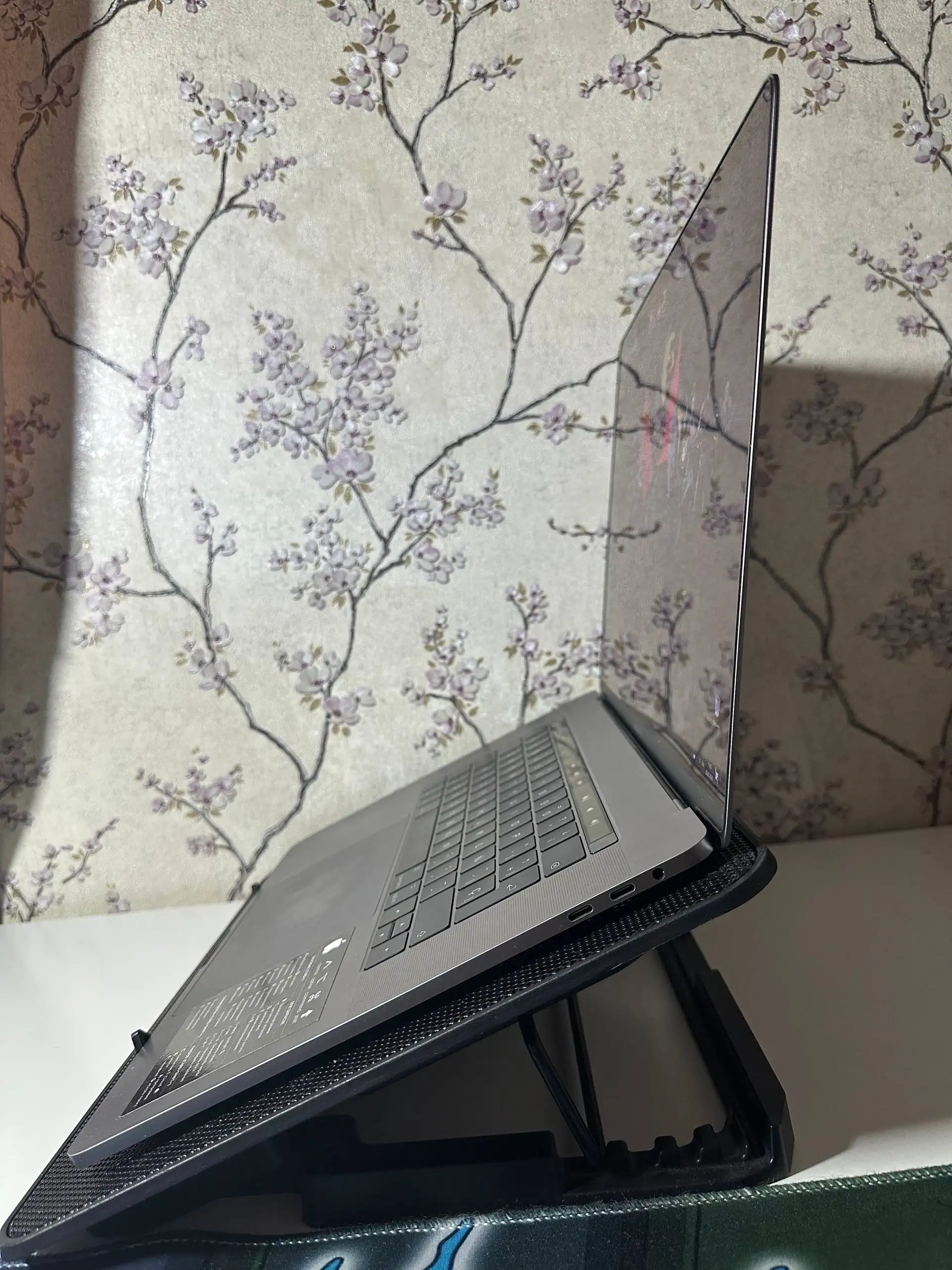 Продам MacBook Pro 15/2017 с комплектующими - Ноутбуки (Электроника) в Санкт-Петербург