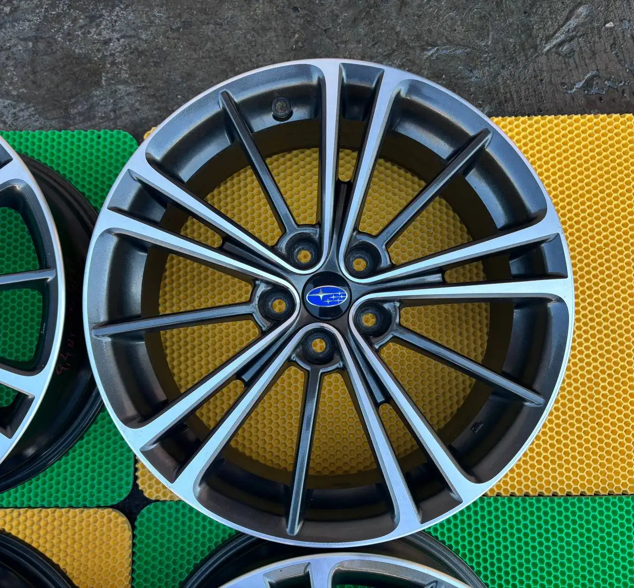 Диски Subaru R17 5/100 из Японии - Диски (Запчасти) в Новосибирск