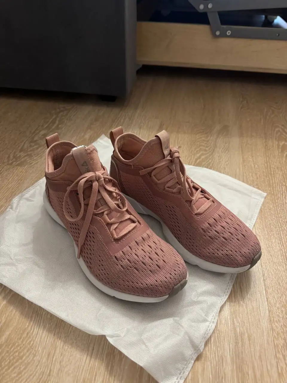 Кроссовки Reebok в хорошем состоянии - Обувь (Одежда) в Санкт-Петербург