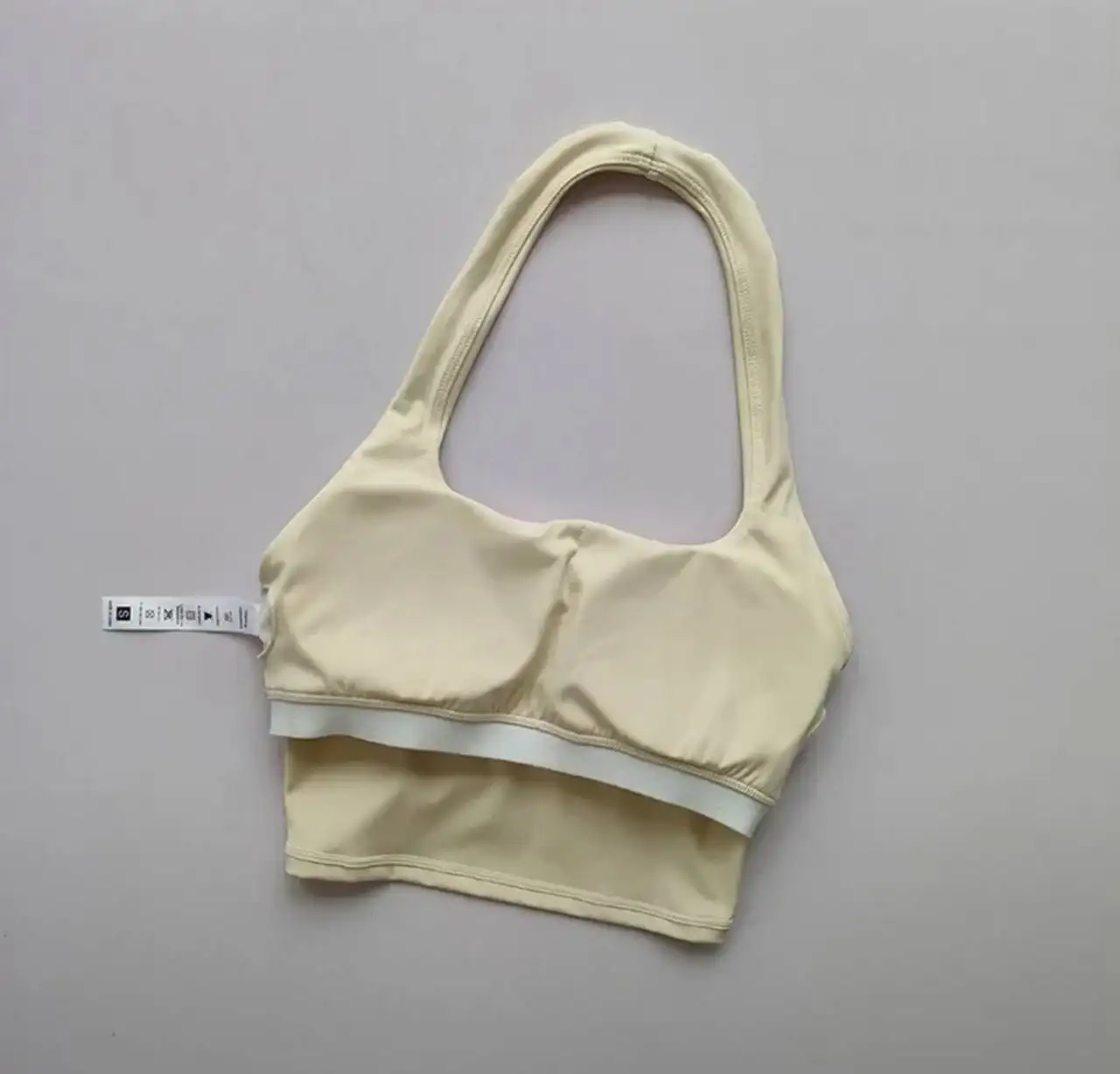 Новый спортивный топ Xs-s - Спортивная одежда (Одежда) в Санкт-Петербург