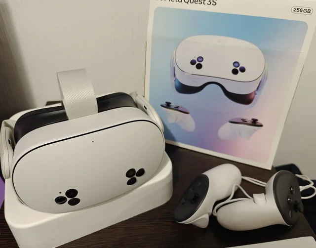 Продам шлем виртуальной реальности Oculus Quest 3S 256Gb - частное объявление в Мурино