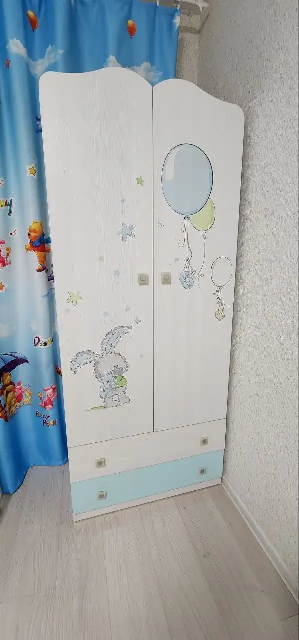 Продам детский шкаф с рисунком зайчика - Мебель (Товары для детей) в Санкт-Петербург