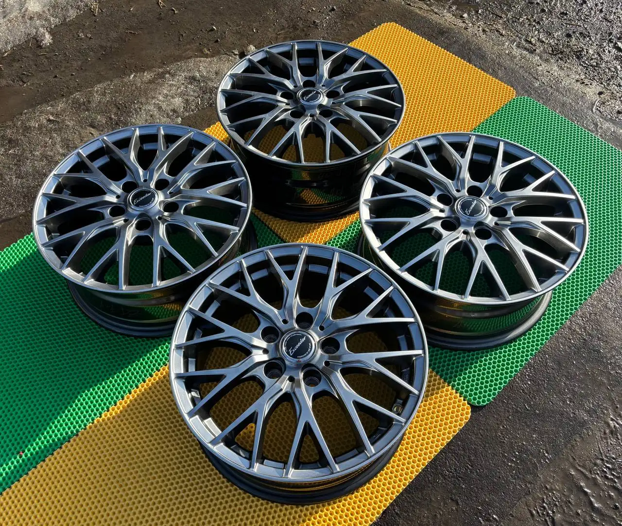 Диски Hot Stuff Exceeder R16 5/114.3 из Японии - Диски (Запчасти) в Новосибирск