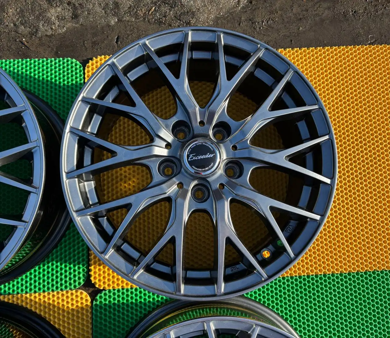 Диски Hot Stuff Exceeder R16 5/114.3 из Японии - Диски (Запчасти) в Новосибирск