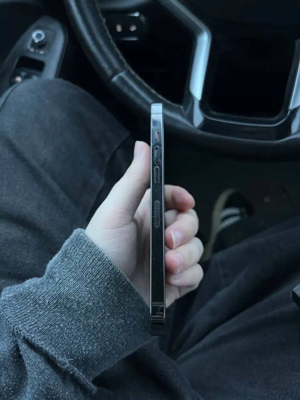 iPhone 13 Pro 128gb черный с повреждениями - Смартфоны (Электроника) в Санкт-Петербург