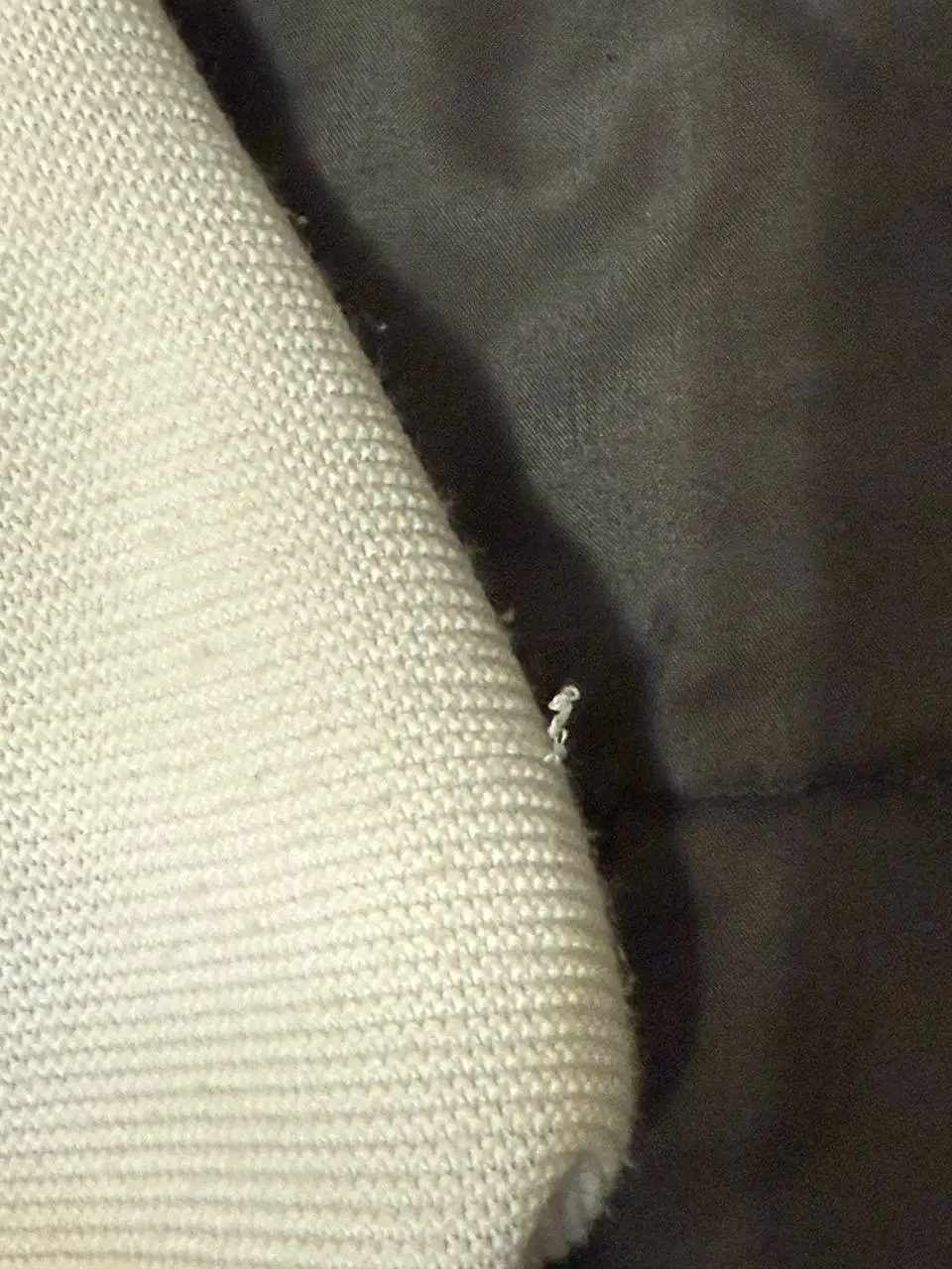 Мужской пуловер Hugo Boss белый размер M - Мужская одежда (Одежда) в Санкт-Петербург