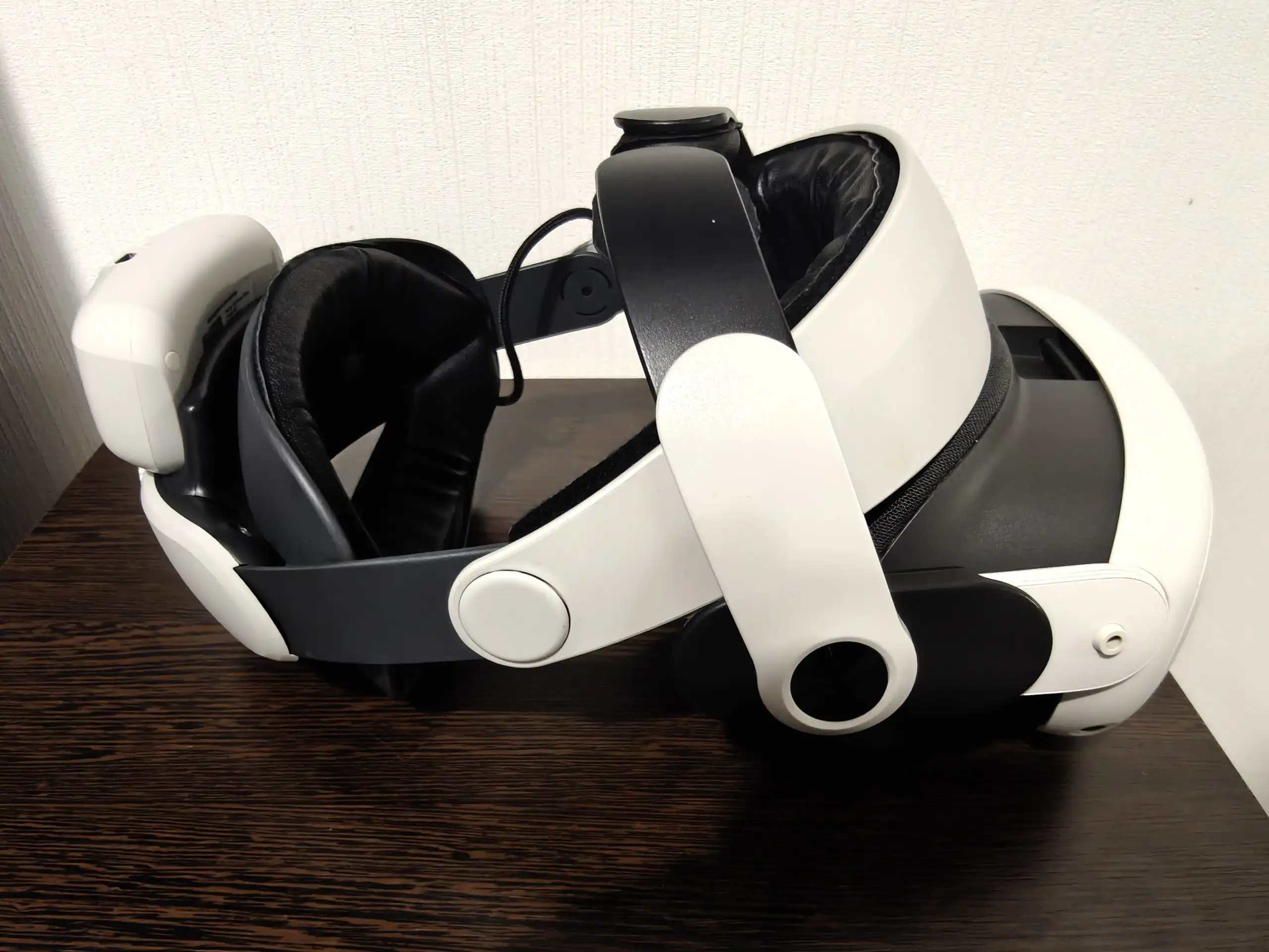 Продам шлем виртуальной реальности Oculus Quest 3 128 Gb с комплектом - Виртуальная реальность (Электроника) в Санкт-Петербург