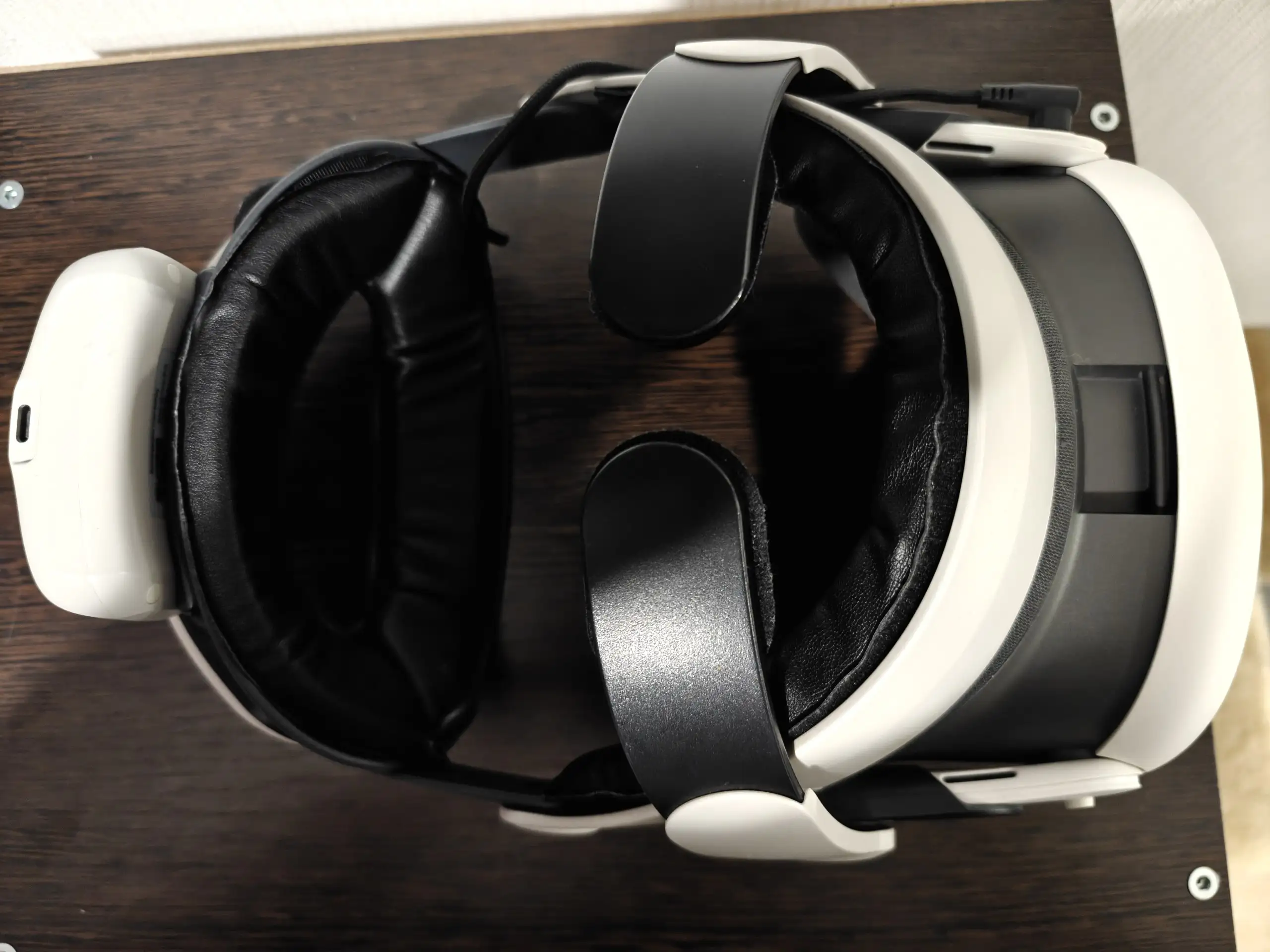 Продам шлем виртуальной реальности Oculus Quest 3 128 Gb с комплектом - Виртуальная реальность (Электроника) в Санкт-Петербург