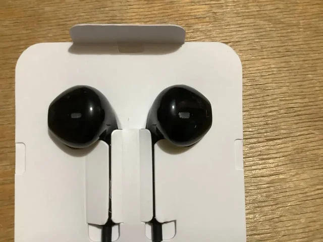 Наушники EarPads проводные lightning - Виртуальная реальность в Санкт-Петербург