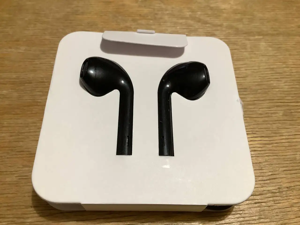 Наушники EarPads проводные lightning - Наушники (Электроника) в Санкт-Петербург