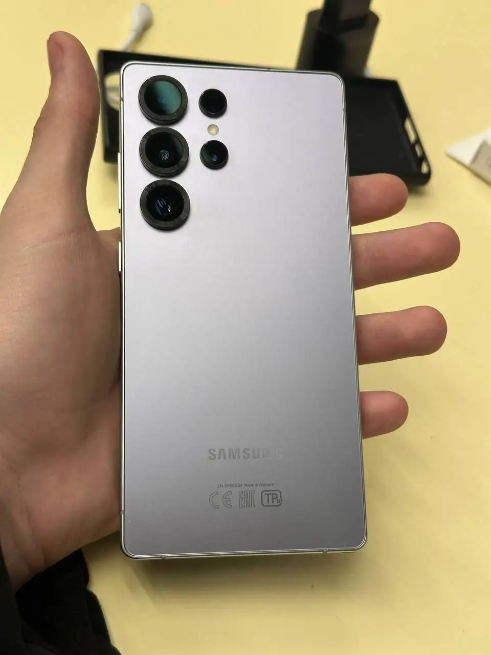 Обмен iPhone 15 Pro Max 256 ГБ - Смартфоны и телефоны (Электроника) в Санкт-Петербург