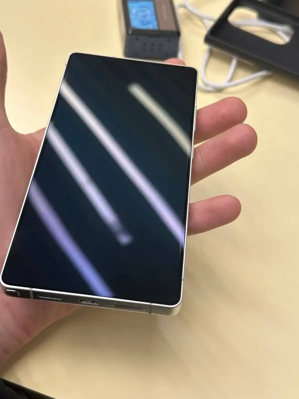 Обмен iPhone 15 Pro Max 256 ГБ - Смартфоны и телефоны (Электроника) в Санкт-Петербург