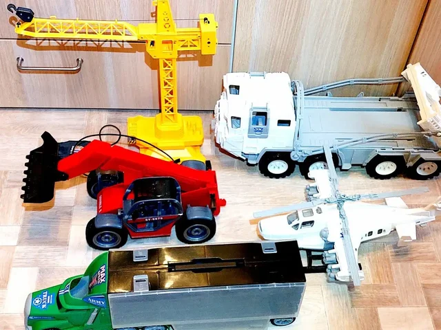 Большие машины пакетом для мальчика - Барахолка в Санкт-Петербург