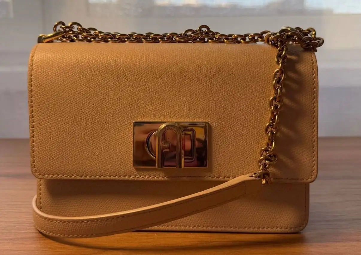 Продажа мультиварки-скороварки, сумки FURLA и винтажной одежды - Барахолка в Санкт-Петербург